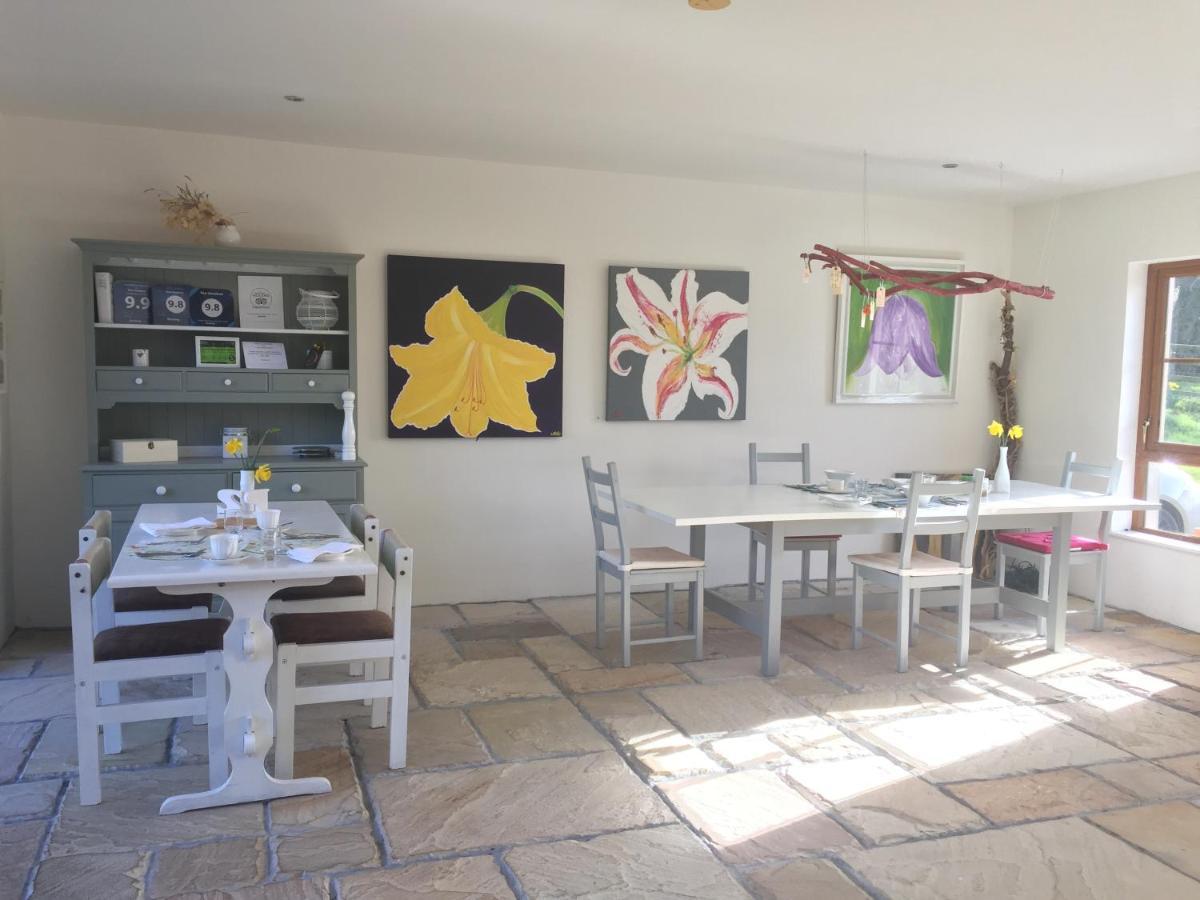 The Vandees Aghalee Exterior foto